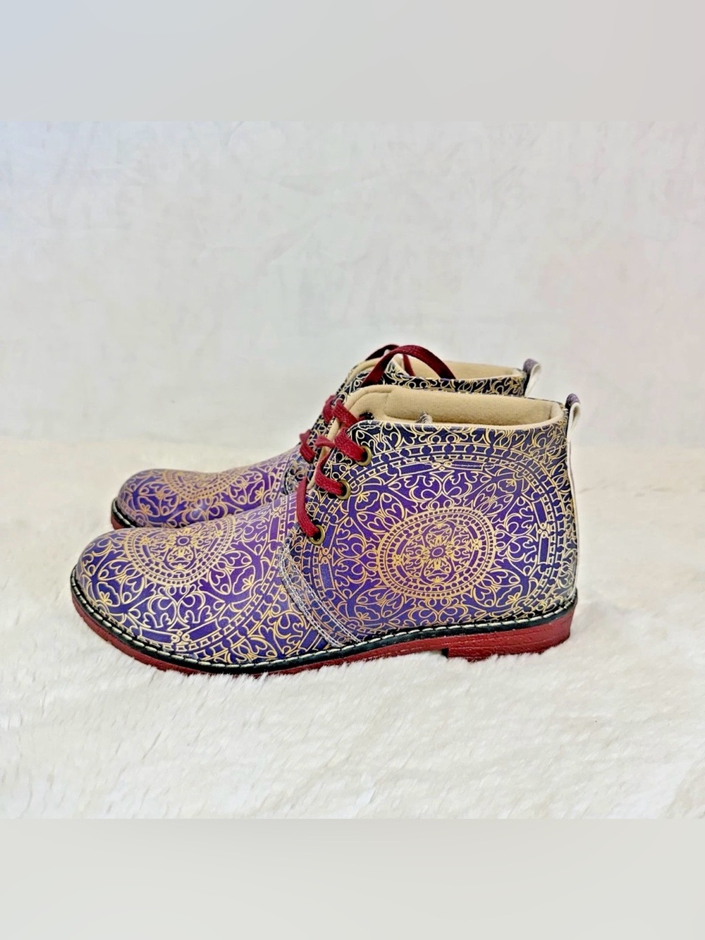 NEEFS Night Glow Mandala Ombre Women's Size 41 Eco Friendly  Boho Ankle Boots